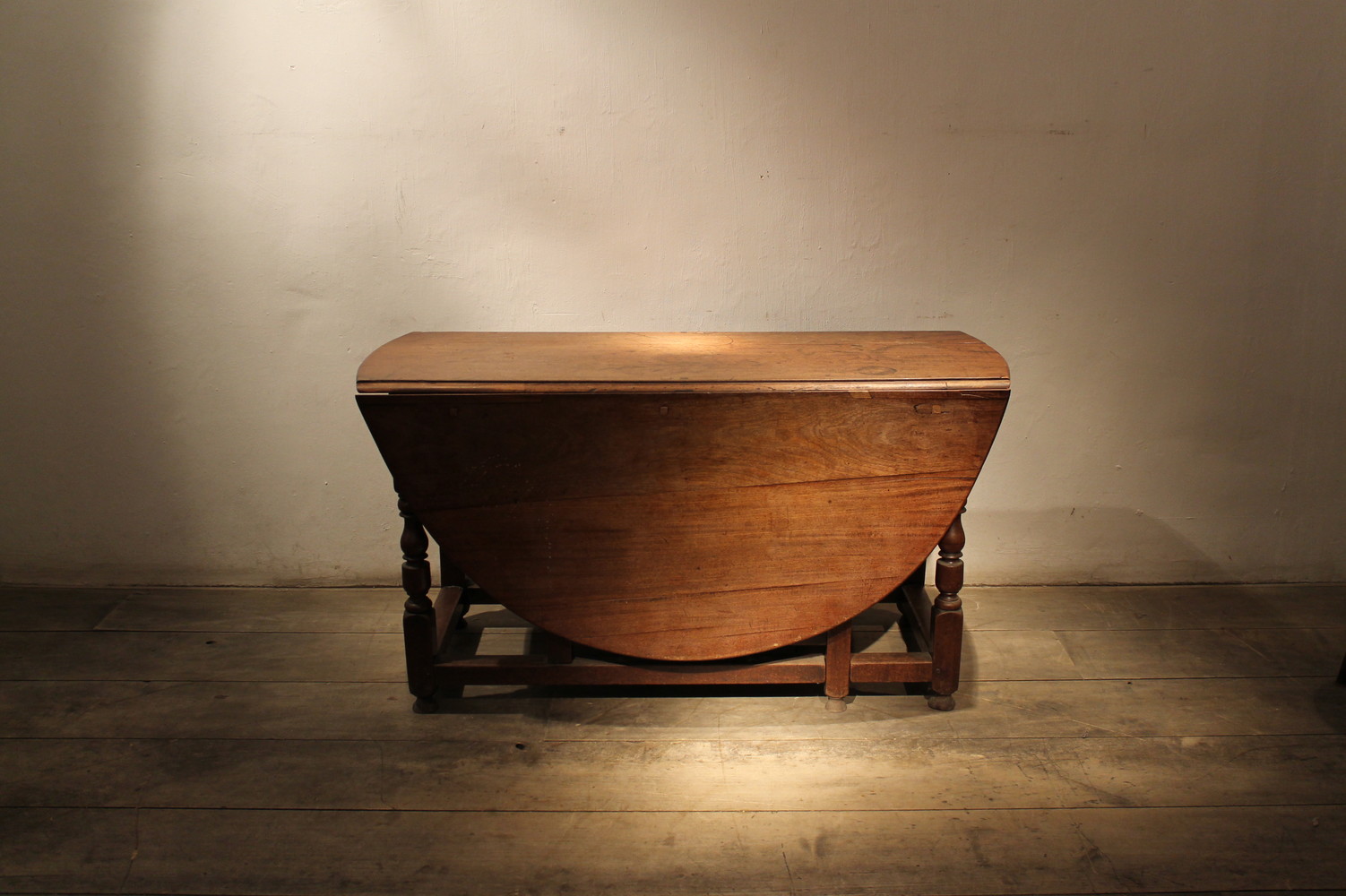 Epoque 18th century Mahogany Georgian gateleg table